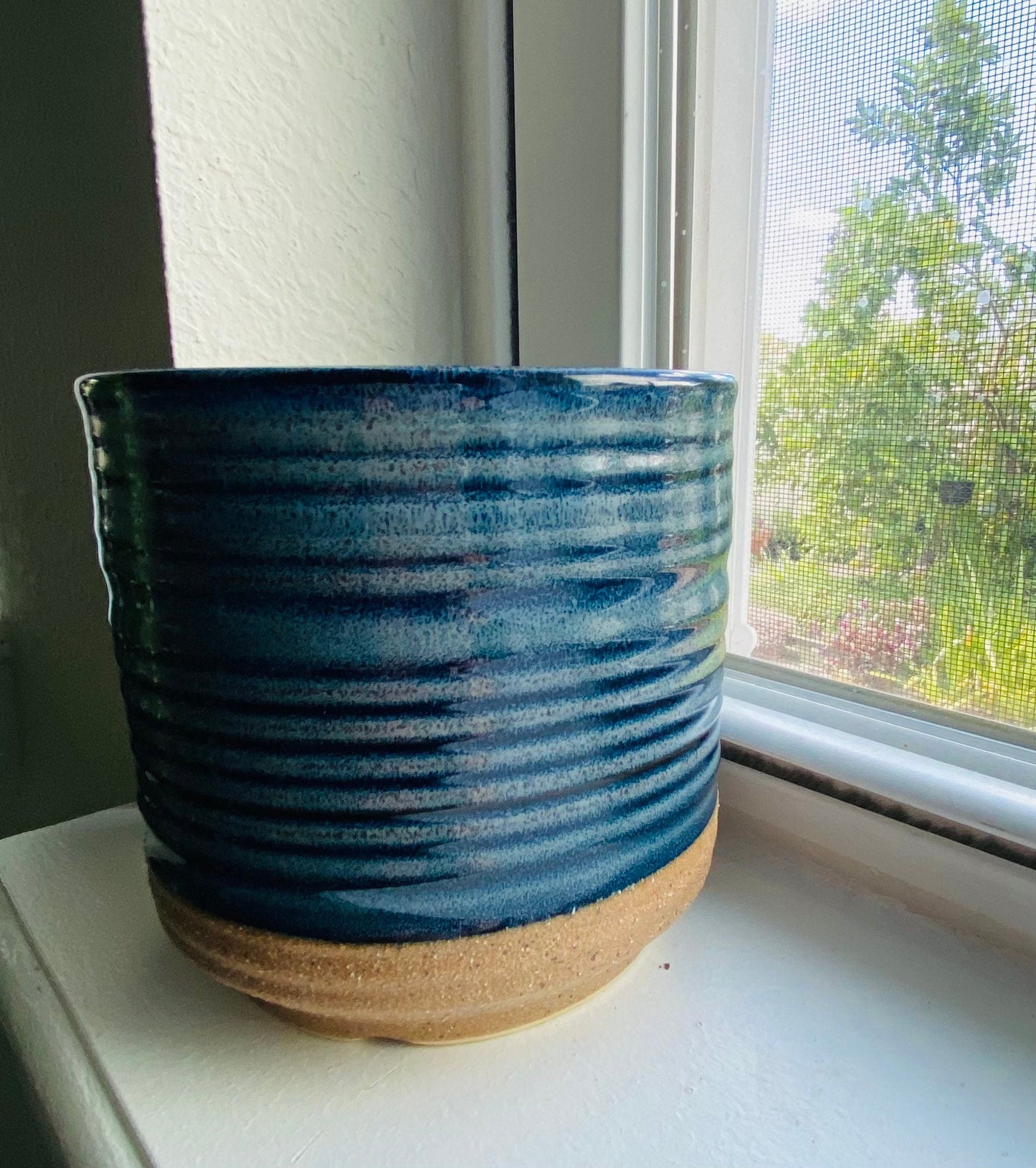 Horizontal Lined Blue and Brown 4-inch Catch Pot -Ceranic Pot