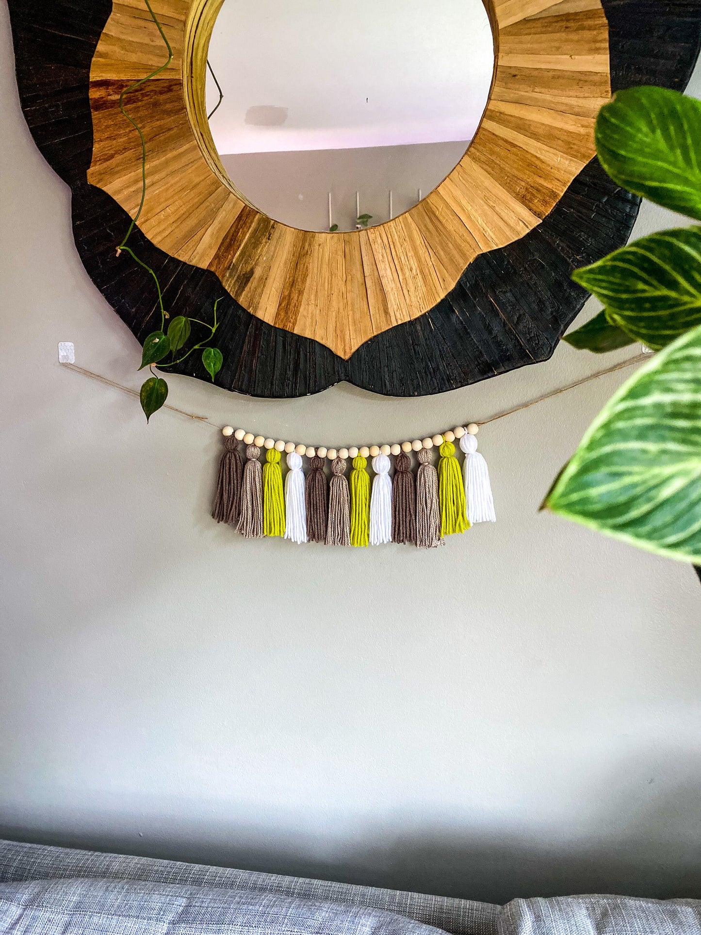 Yoda / Grogu Palette Tassel Garland - Brown/Light Brown/Green/White